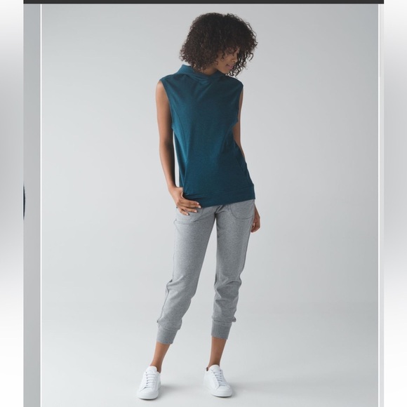 Lululemon Blissed Out Sleeveless Hoodie - Picture 5 of 12